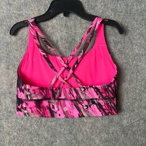 Lululemon Athletica Woman Size 8 Energy sports Bra Long Line pink and black